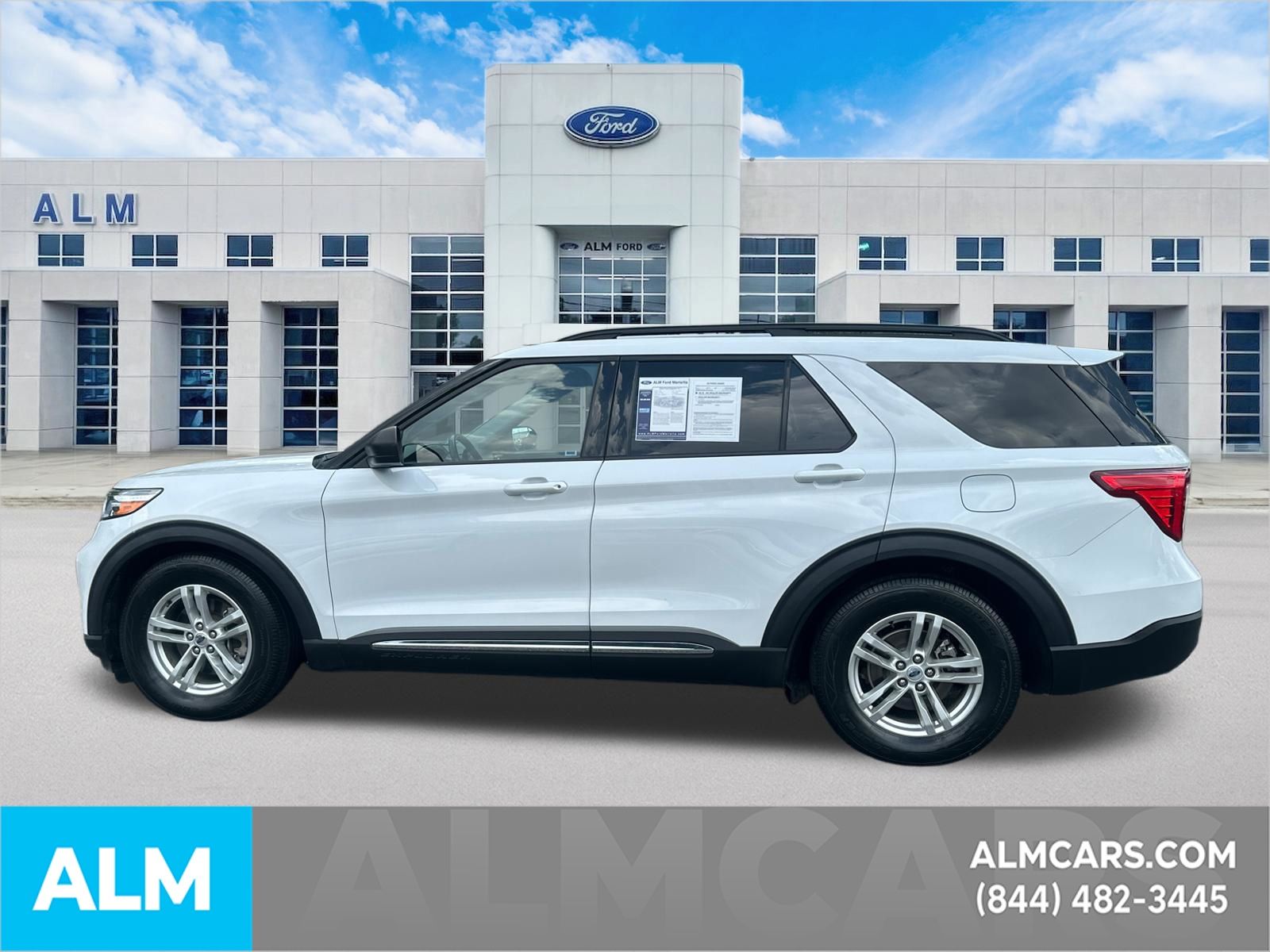 Used 2023 Oxford White Ford XLT image 9