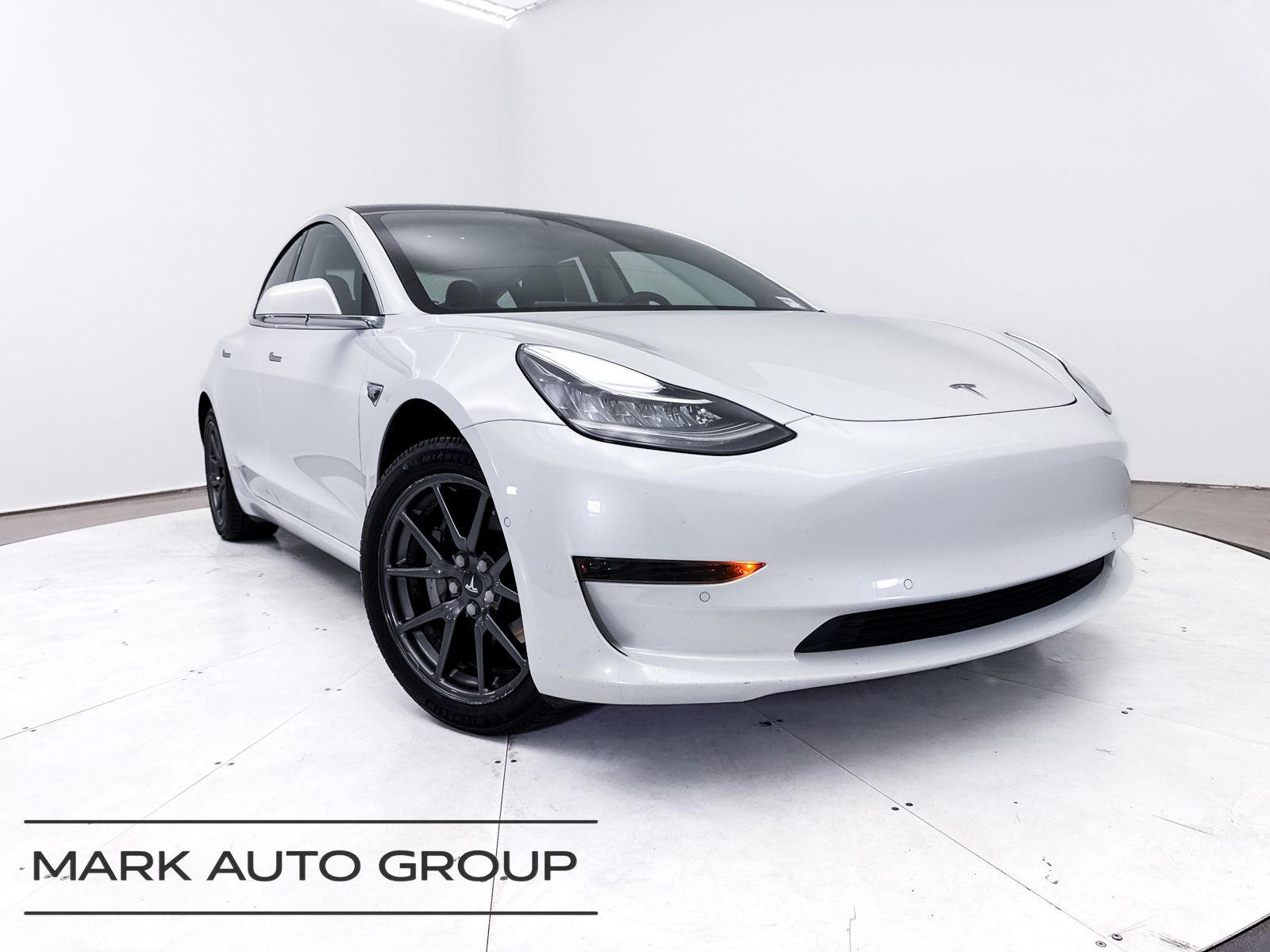 2019 Tesla Model 3 Standard Range Plus