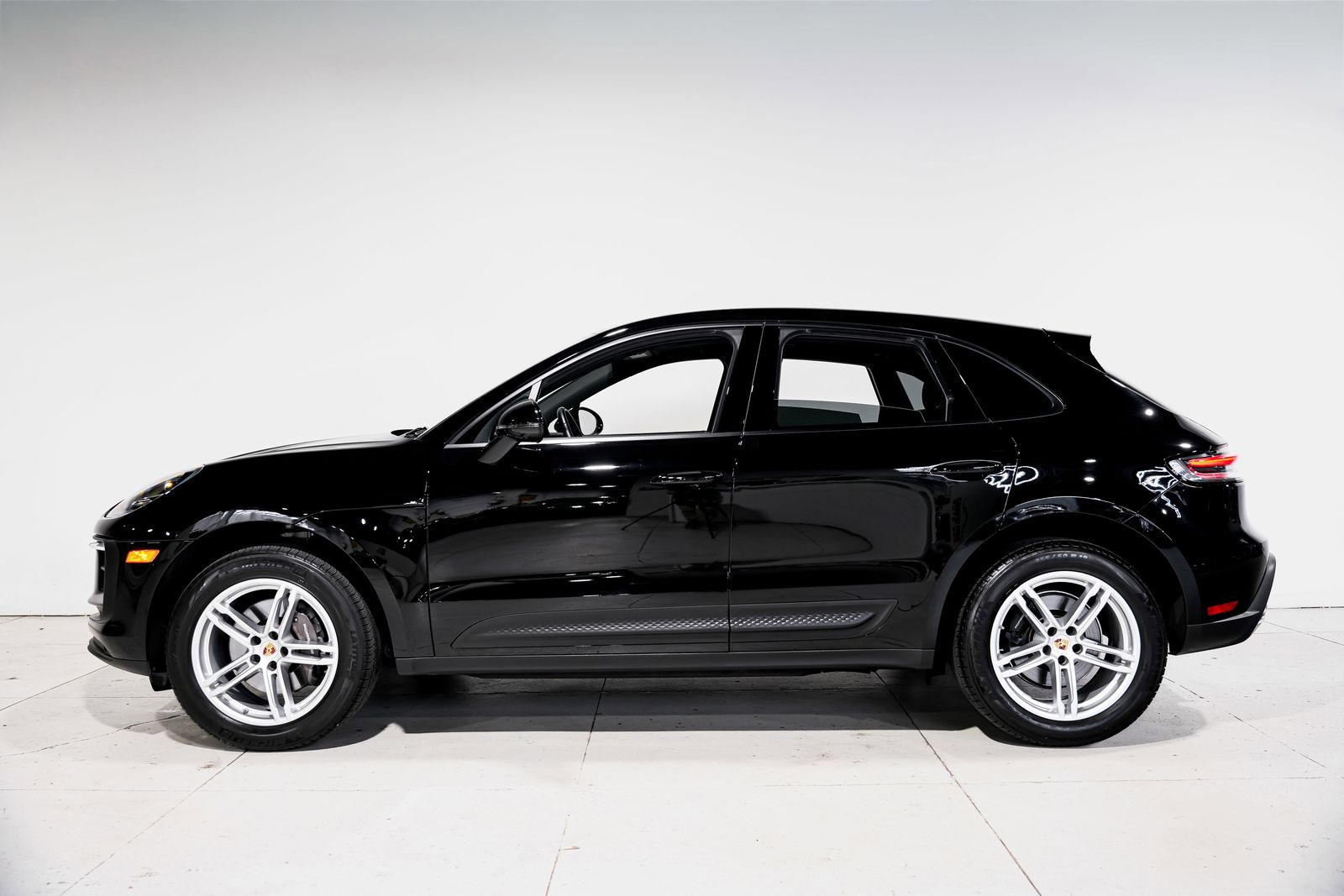 2024 Porsche Macan Base — photo 7