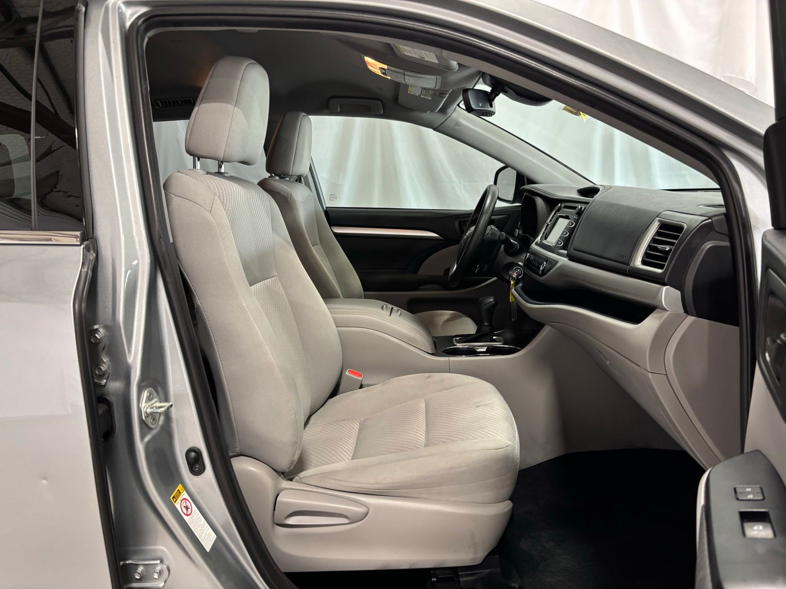Used Car 2019 Toyota Highlander  For Sale Under $25,000 In Austin, Texas