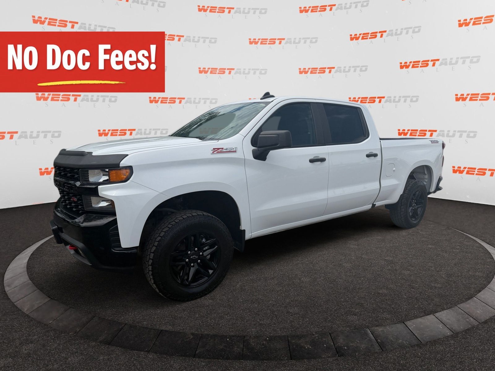 Summit White 2021 Chevrolet Silverado 1500 Pickup Truck Four-Wheel Drive 6-Speed Automatic Overdrive