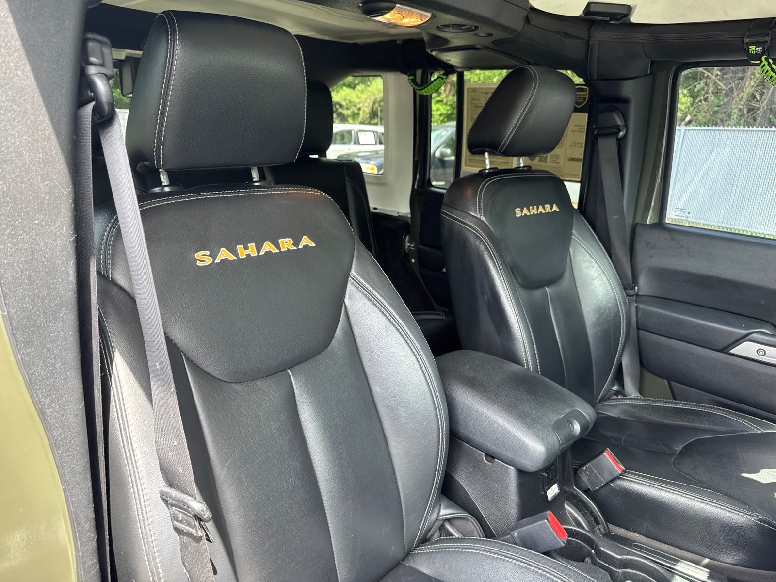 Used 2015 Tank Clearcoat Jeep Unlimited Sahara image 27
