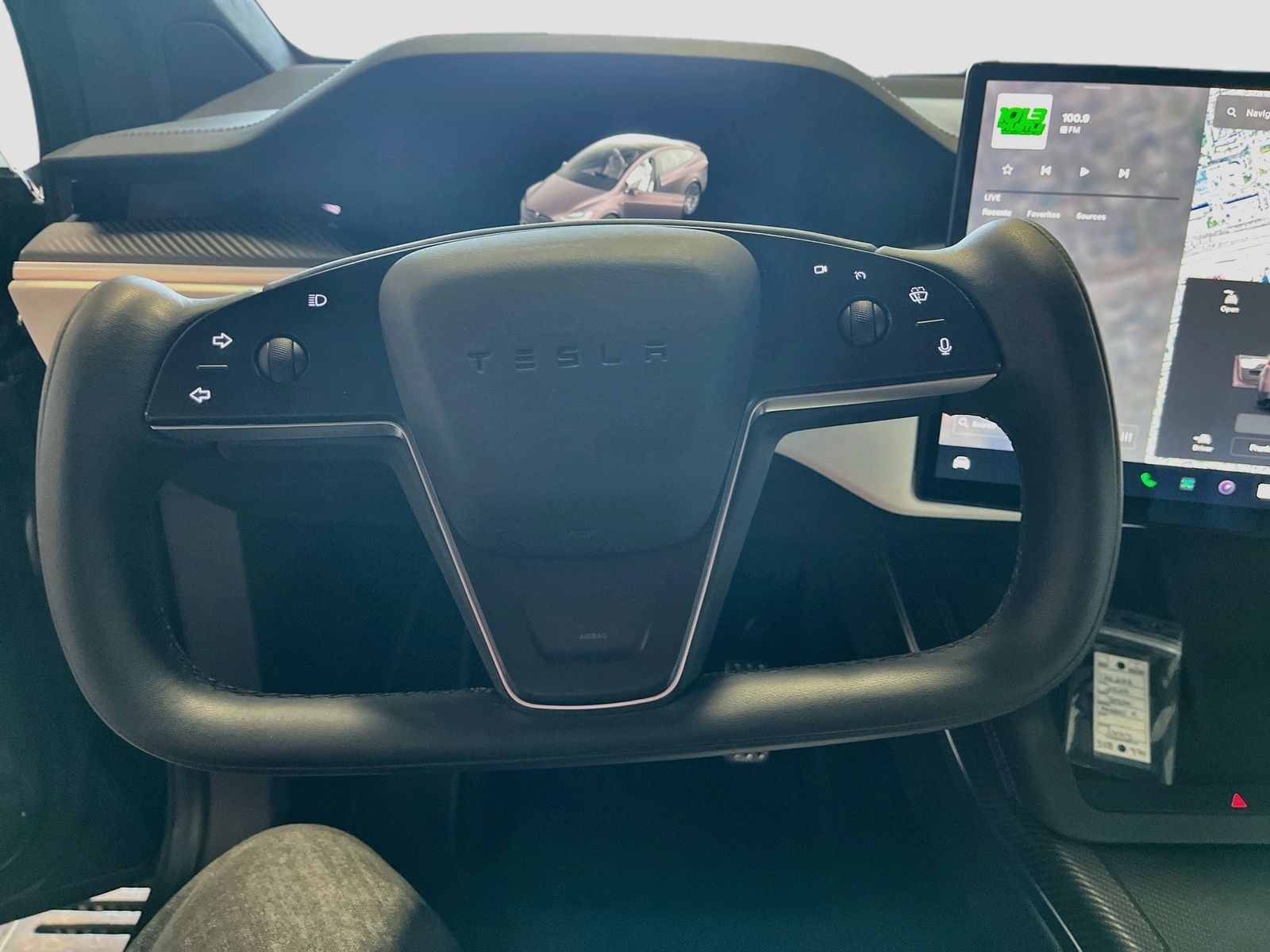 Used 2022 Gray Tesla Plaid image 10