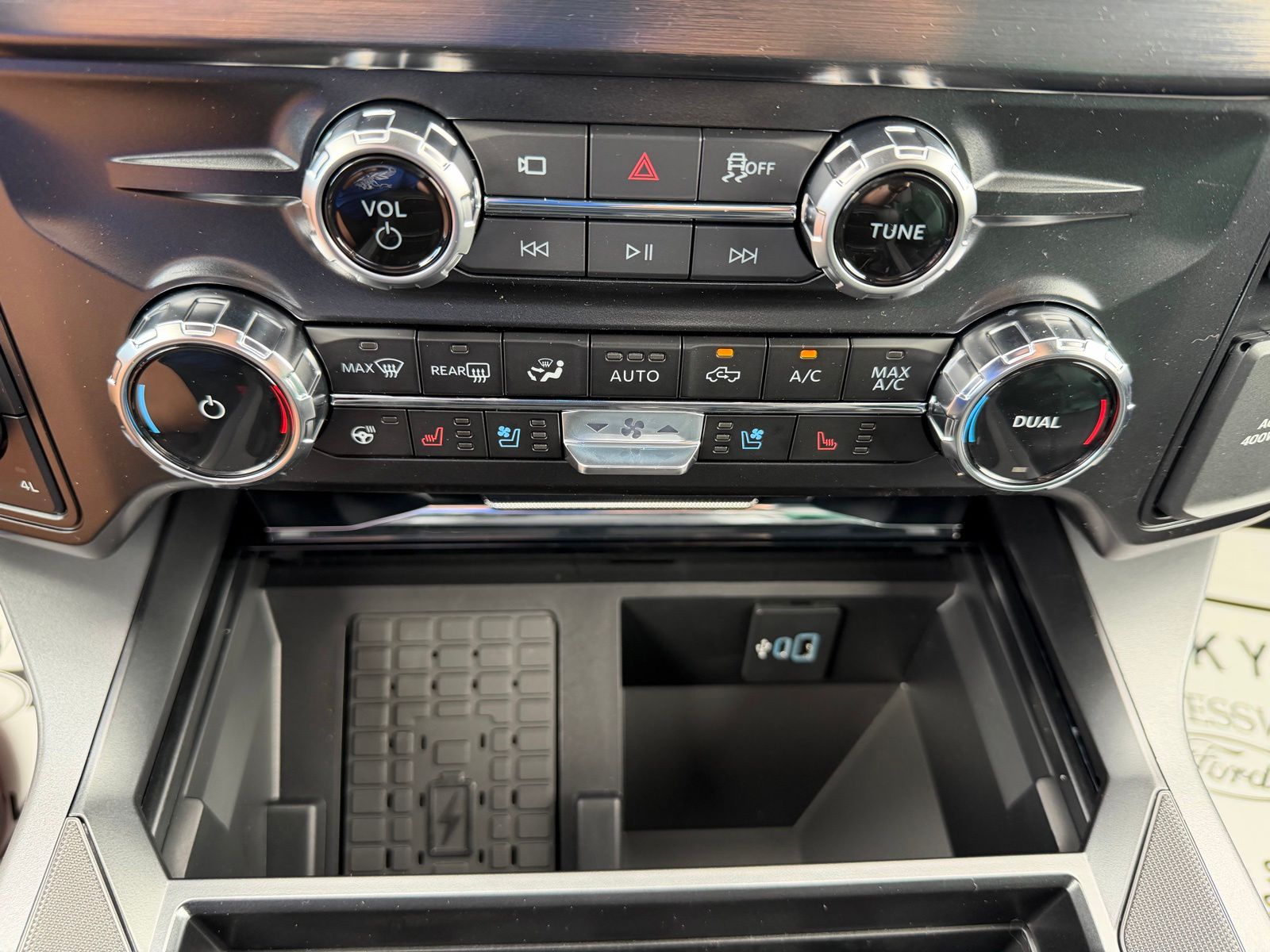 2026 Ford F-250SD image 21