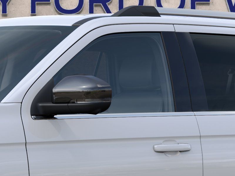 New 2027 Star White Metallic Tri-Coat Ford Platinum image 20