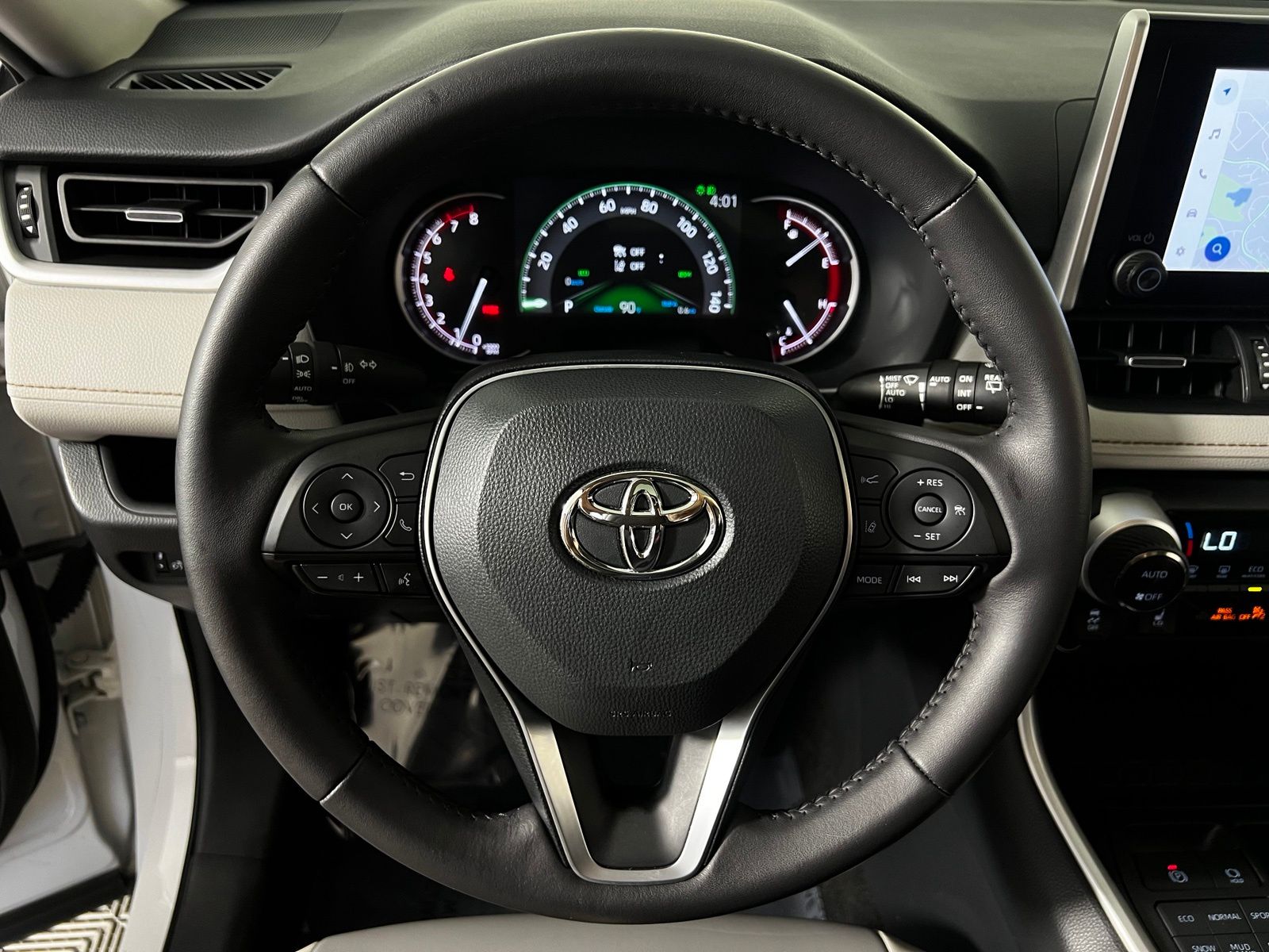Thumbnail: 2024 Toyota RAV4 - 16