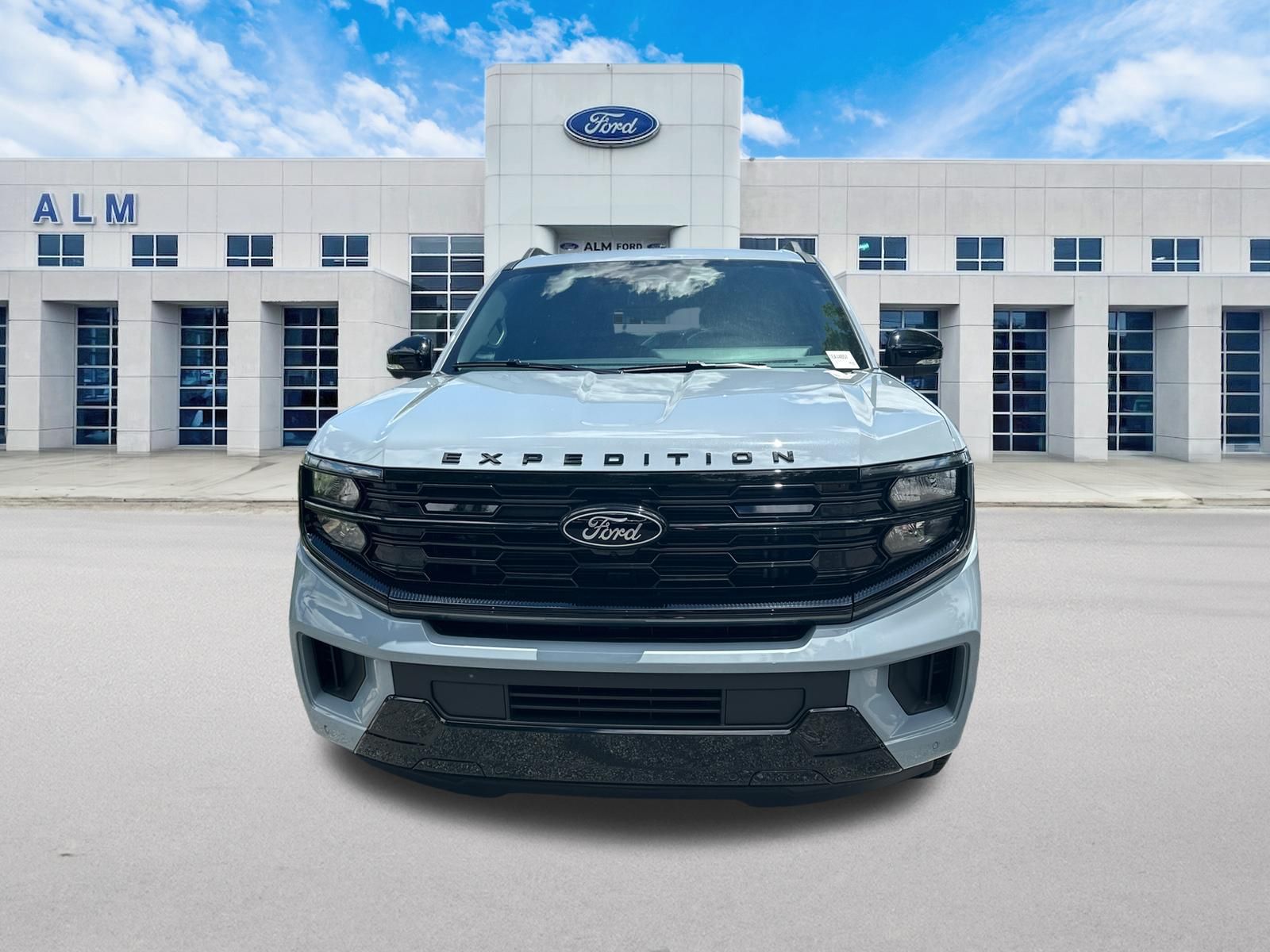 New 2026 Glacier Gray Metallic Tri-Coat Ford Platinum® image 2