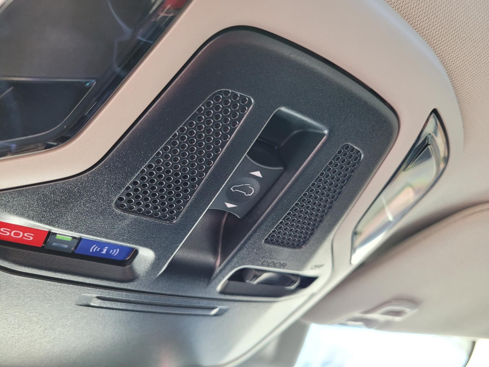 used 2025 Subaru Outback car, priced at $33,500