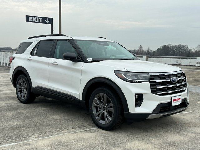 2026 Ford Explorer Active 4WD's photo