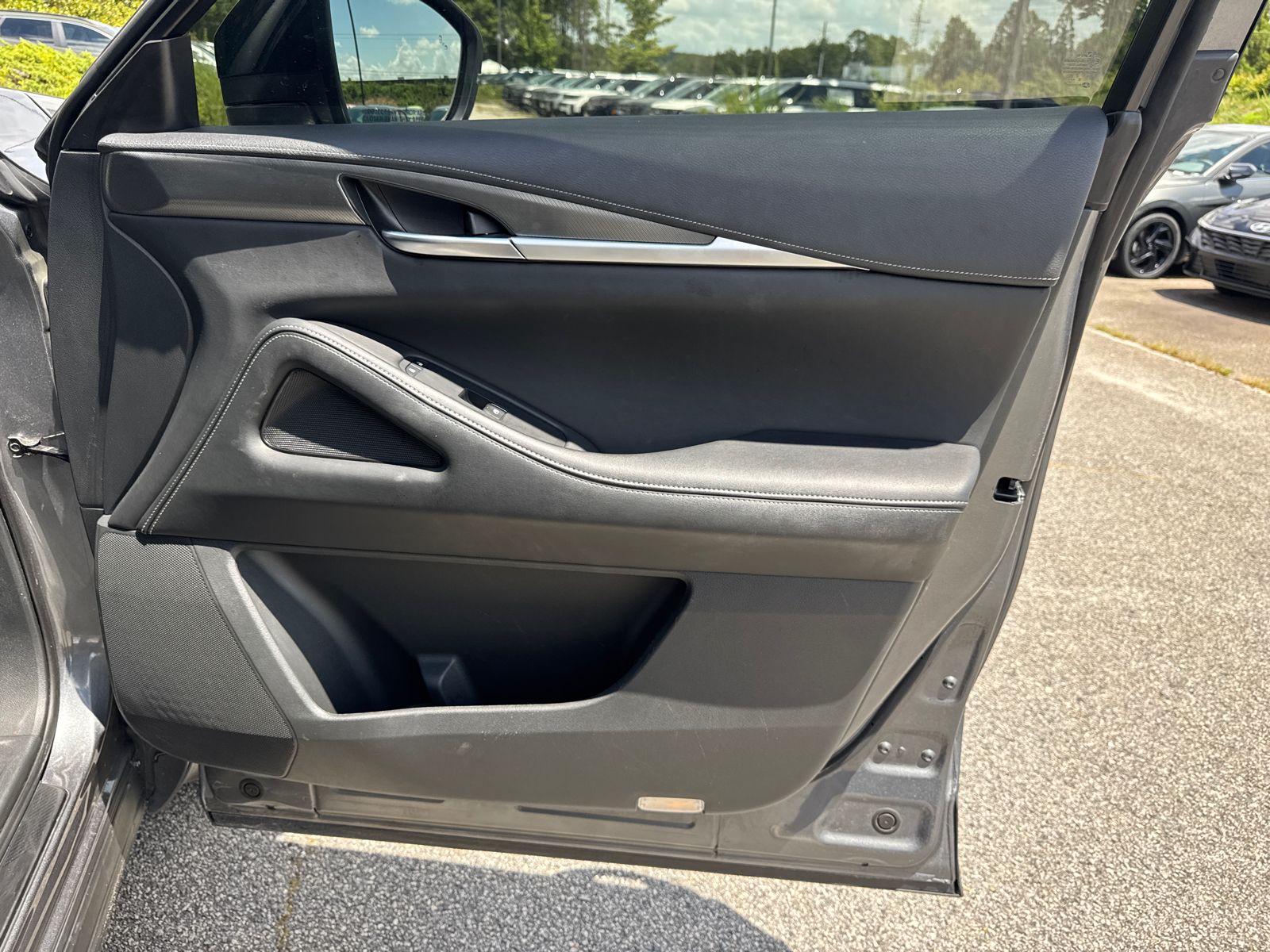 Used 2024 Gray INFINITI LUXE image 14