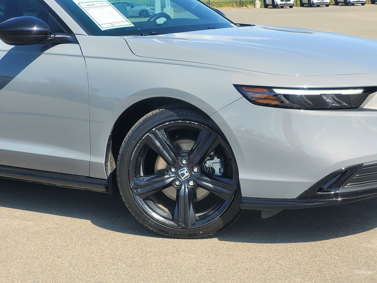 View vehicle photo 3