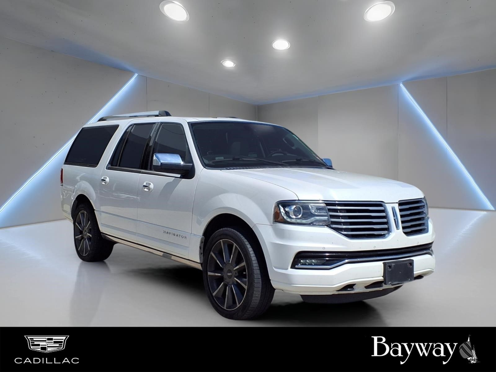 2017 Lincoln Navigator L Reserve - 4