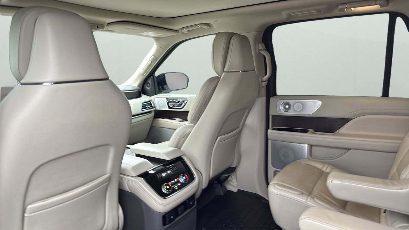 Used Car 2019 Lincoln Navigator L  L Reserve For Sale Under $35,000 In Austin, Texas