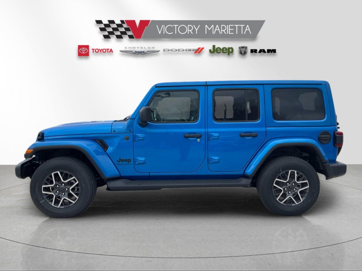 View vehicle photo 2