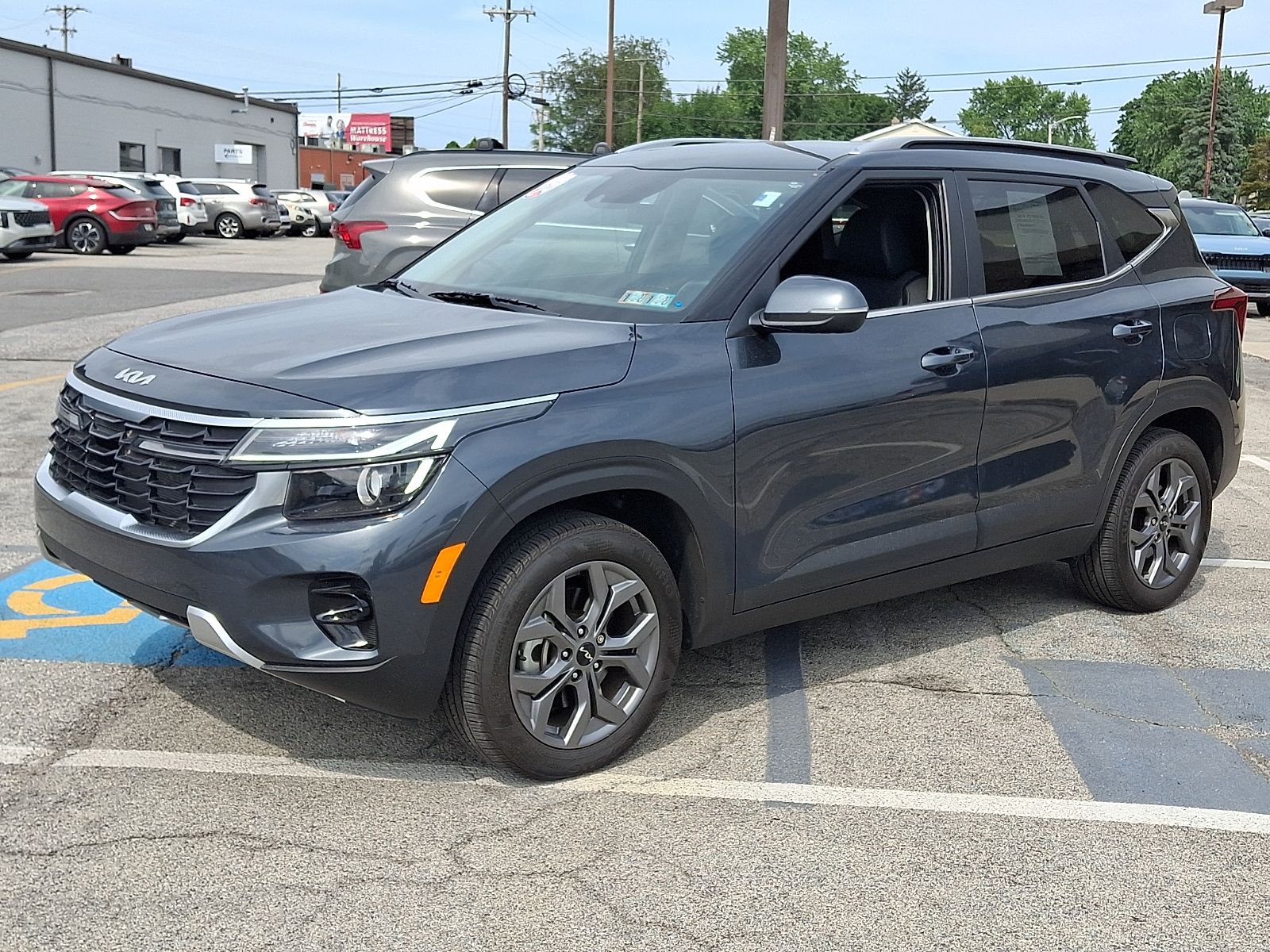 Used 2024 Kia Seltos SUV