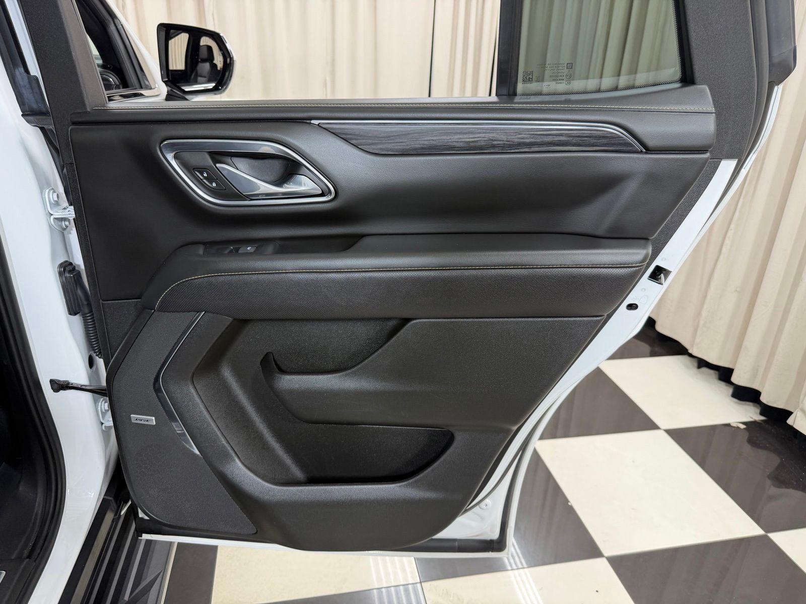 Used 2021 Silver BMW xDrive30i image 29