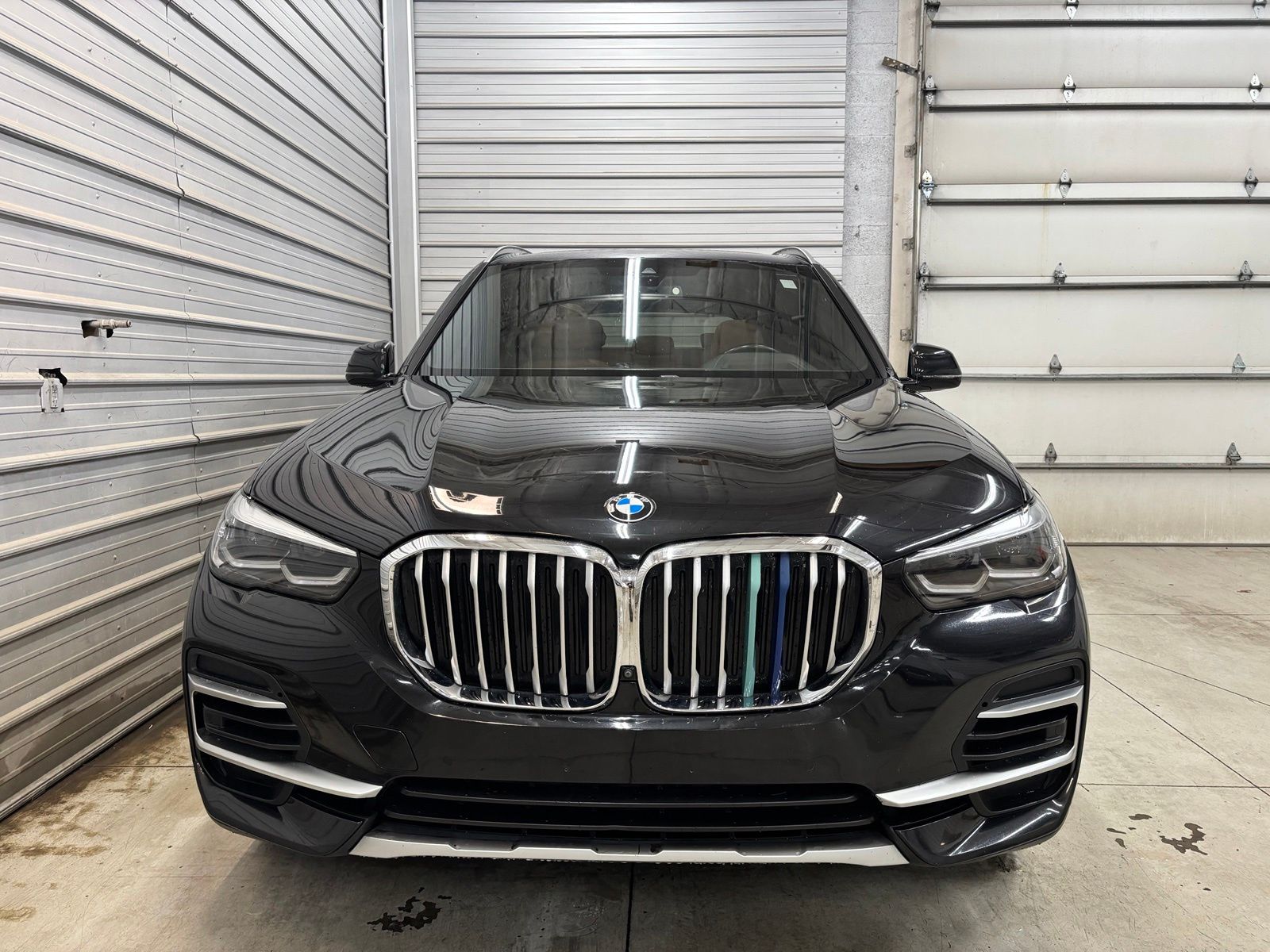 2022 BMW X5 xDrive40i - Image 2