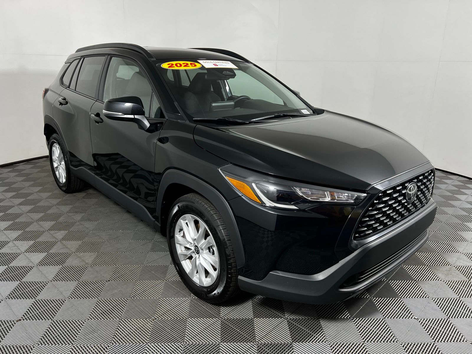 Thumbnail: 2025 Toyota Corolla Cross - 3