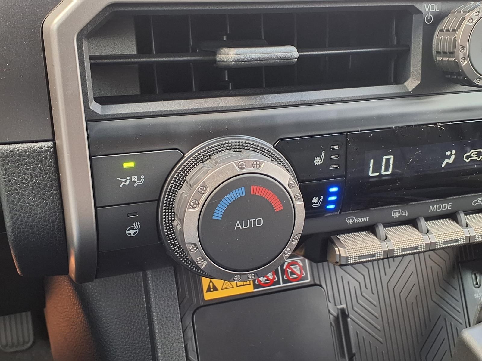 2026 Toyota 4Runner i-FORCE MAX Hybrid TRD Off Road Premium - 10