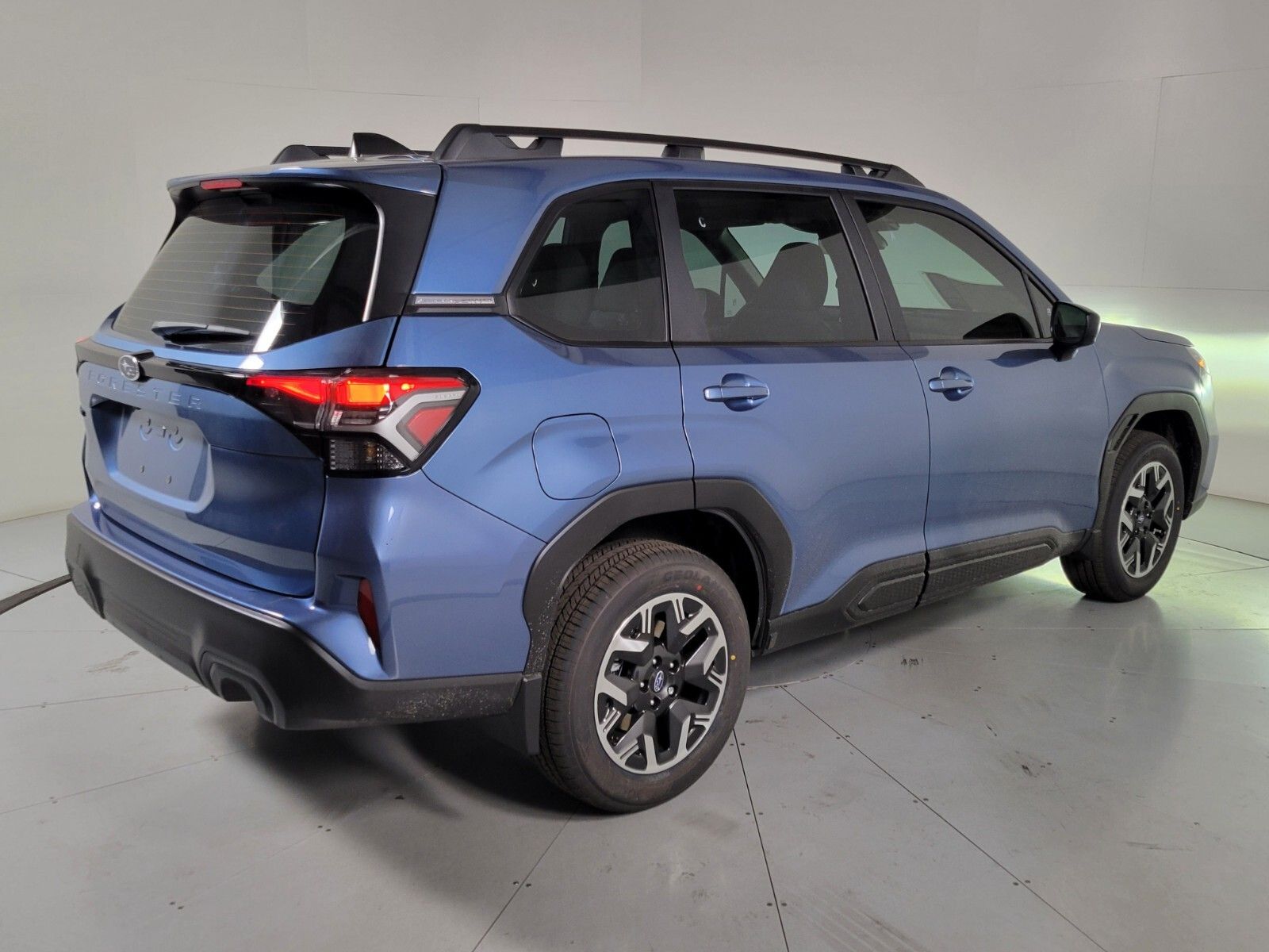 2025 Subaru Forester Base 4