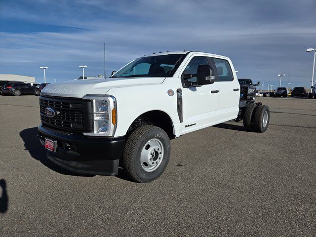 2026 Ford F-350SD thumbnail 9