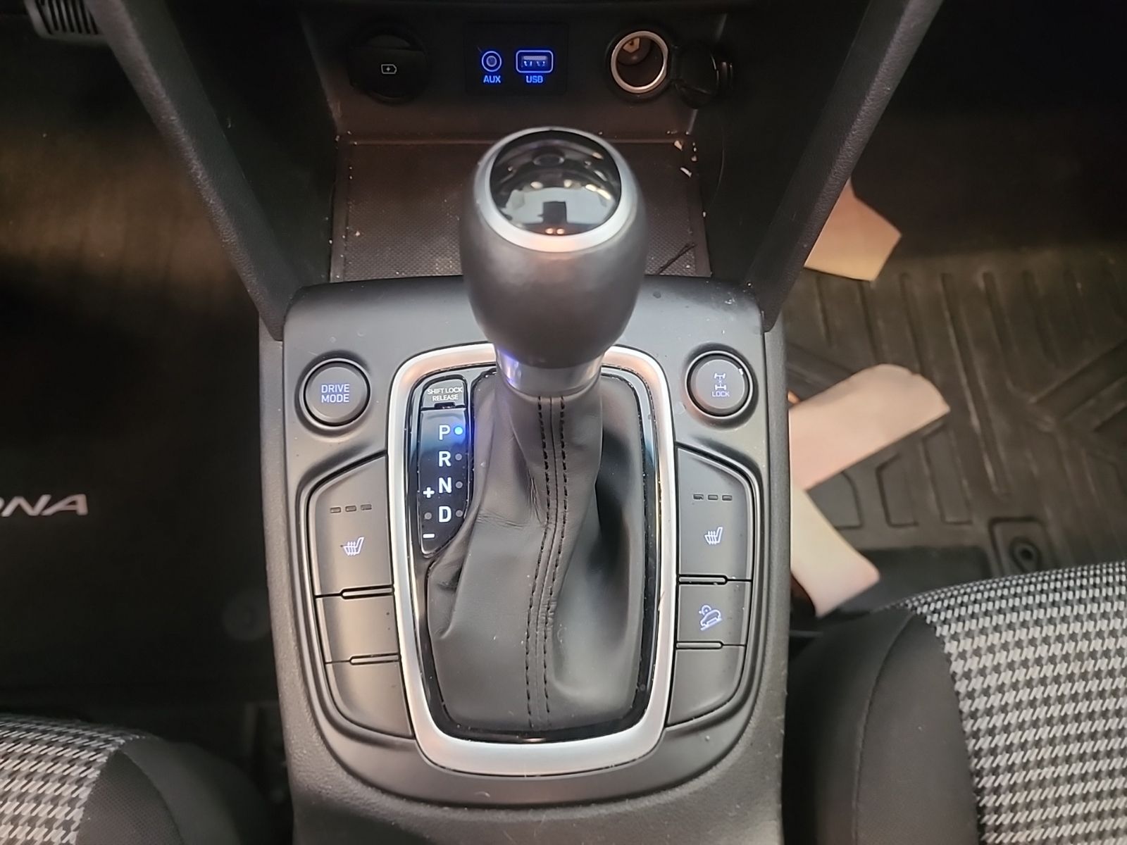 Used 2019 Chalk White Hyundai SEL image 20
