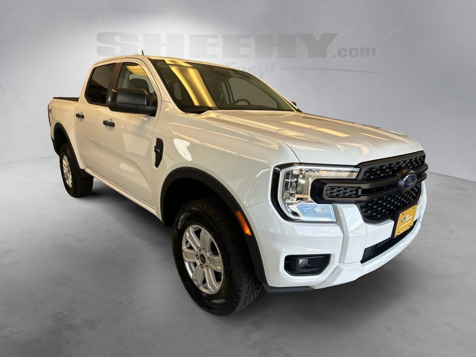 Certified Used 2025 Oxford White Ford XL image 2