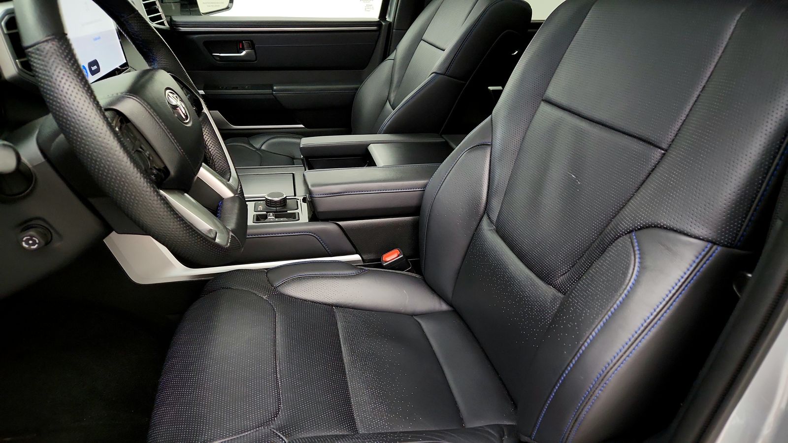 Used 2024 Silver Toyota Platinum image 26
