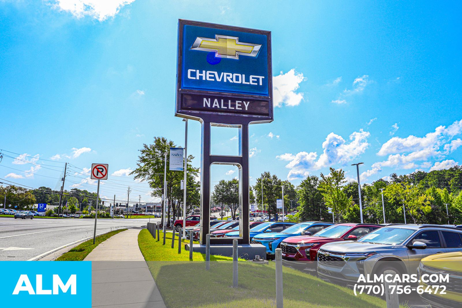 Used 2024 Gray Chevrolet RS image 73