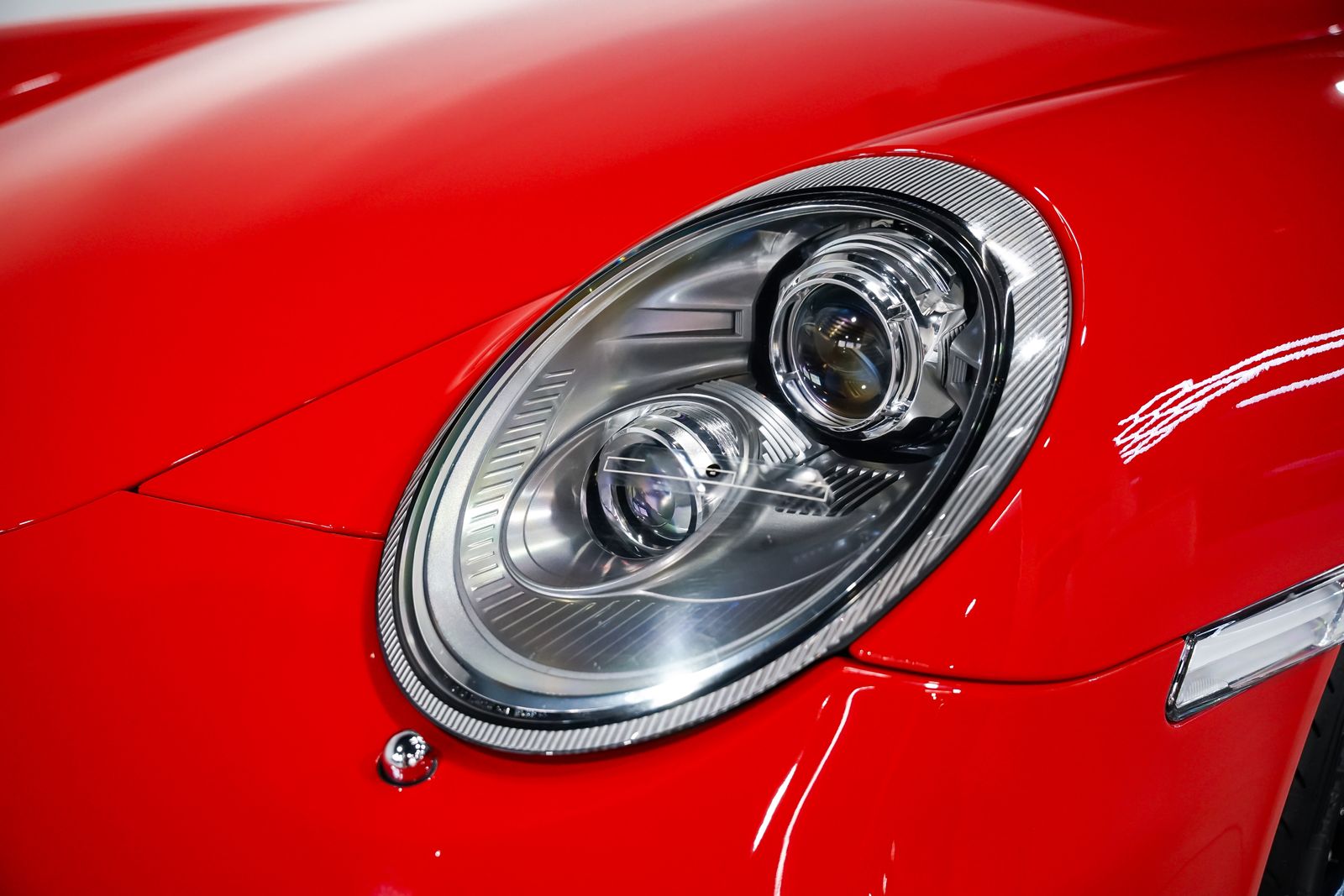 2012 Porsche 911 Carrera 4 GTS — photo 33