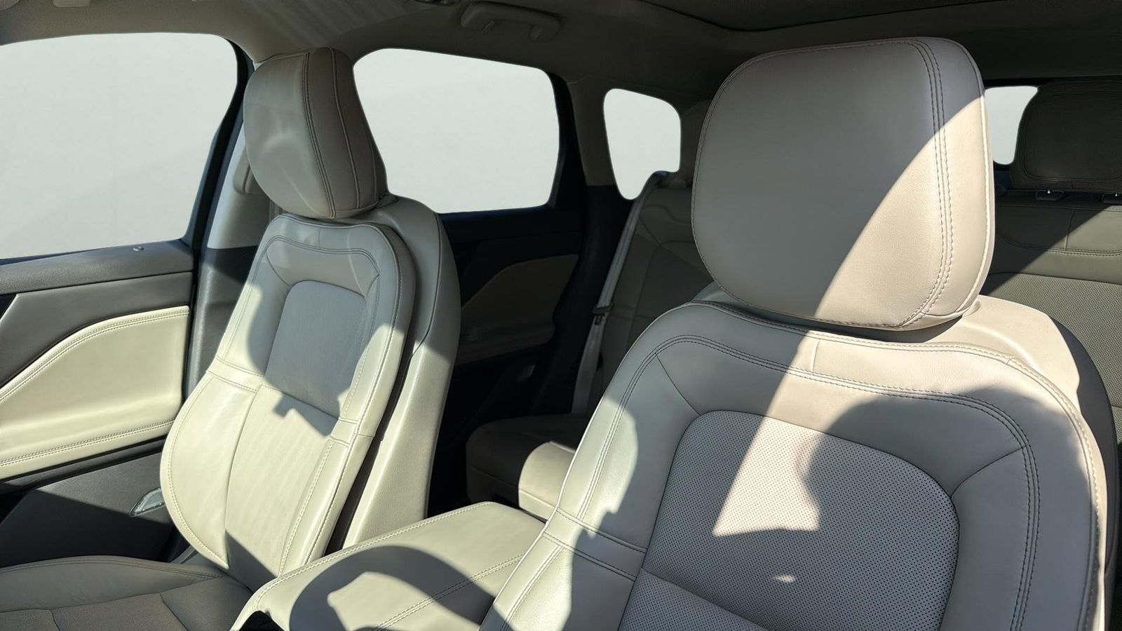 Used Car 2020 Lincoln Corsair  Reserve For Sale Under $30,000 In Austin, Texas