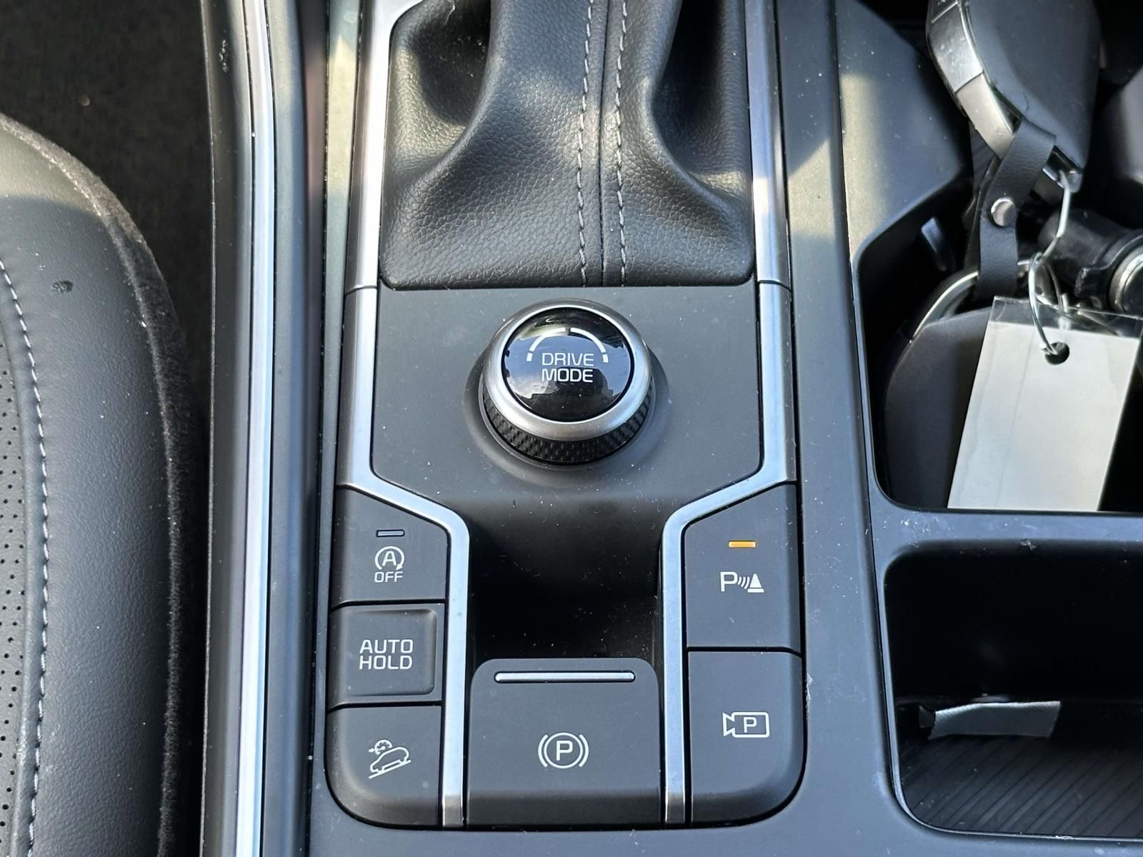 Used 2025  Kia EX image 18