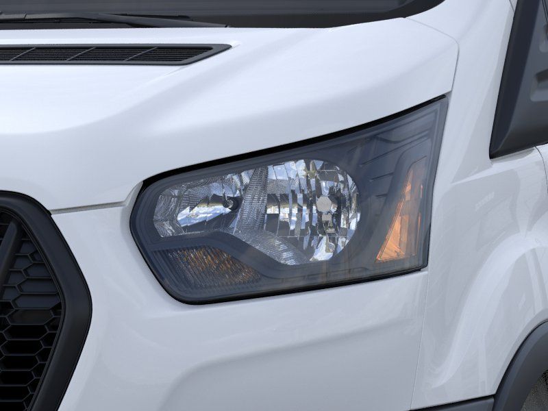 New 2026 Oxford White Ford Base image 18