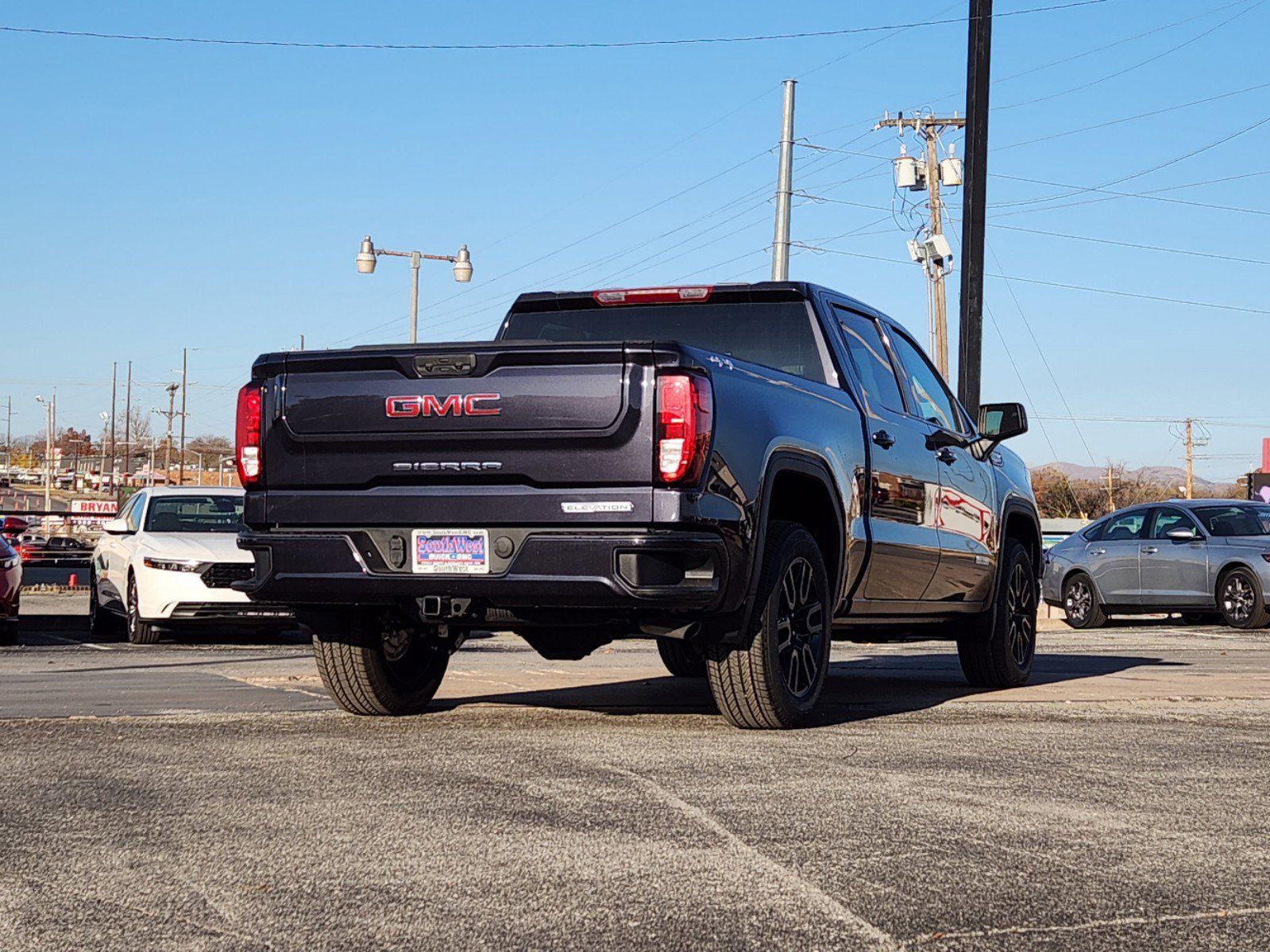 2025 GMC Sierra 1500 Elevation 5