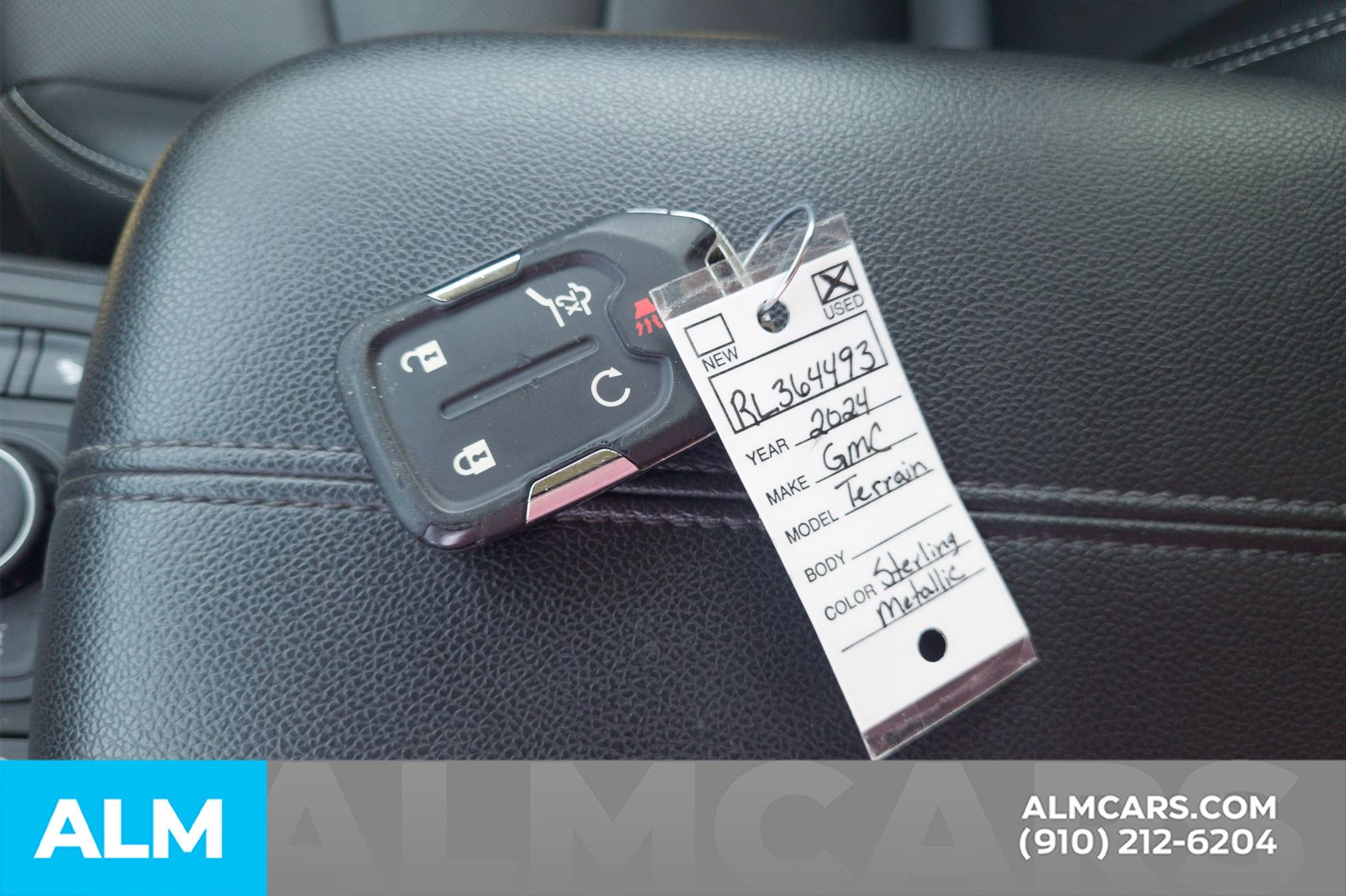 Used 2024 Silver GMC SLT image 17