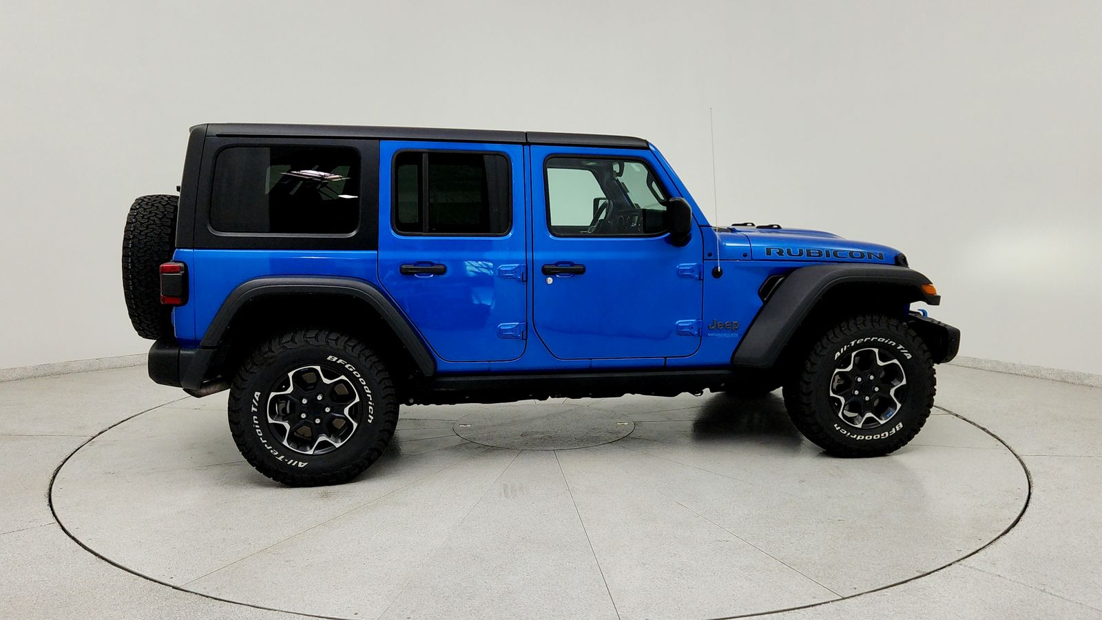 Used 2022 Blue Jeep Unlimited Rubicon 4xe image 8