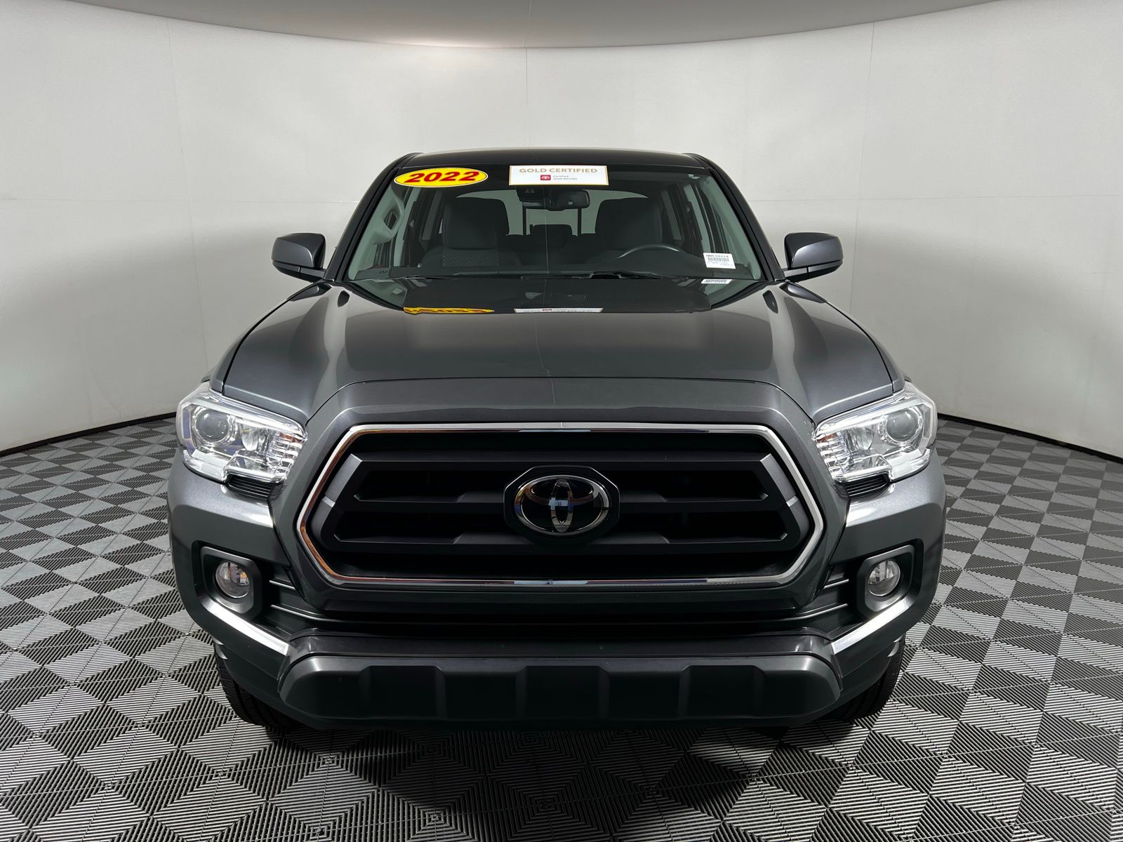 2022 Toyota Tacoma SR 2