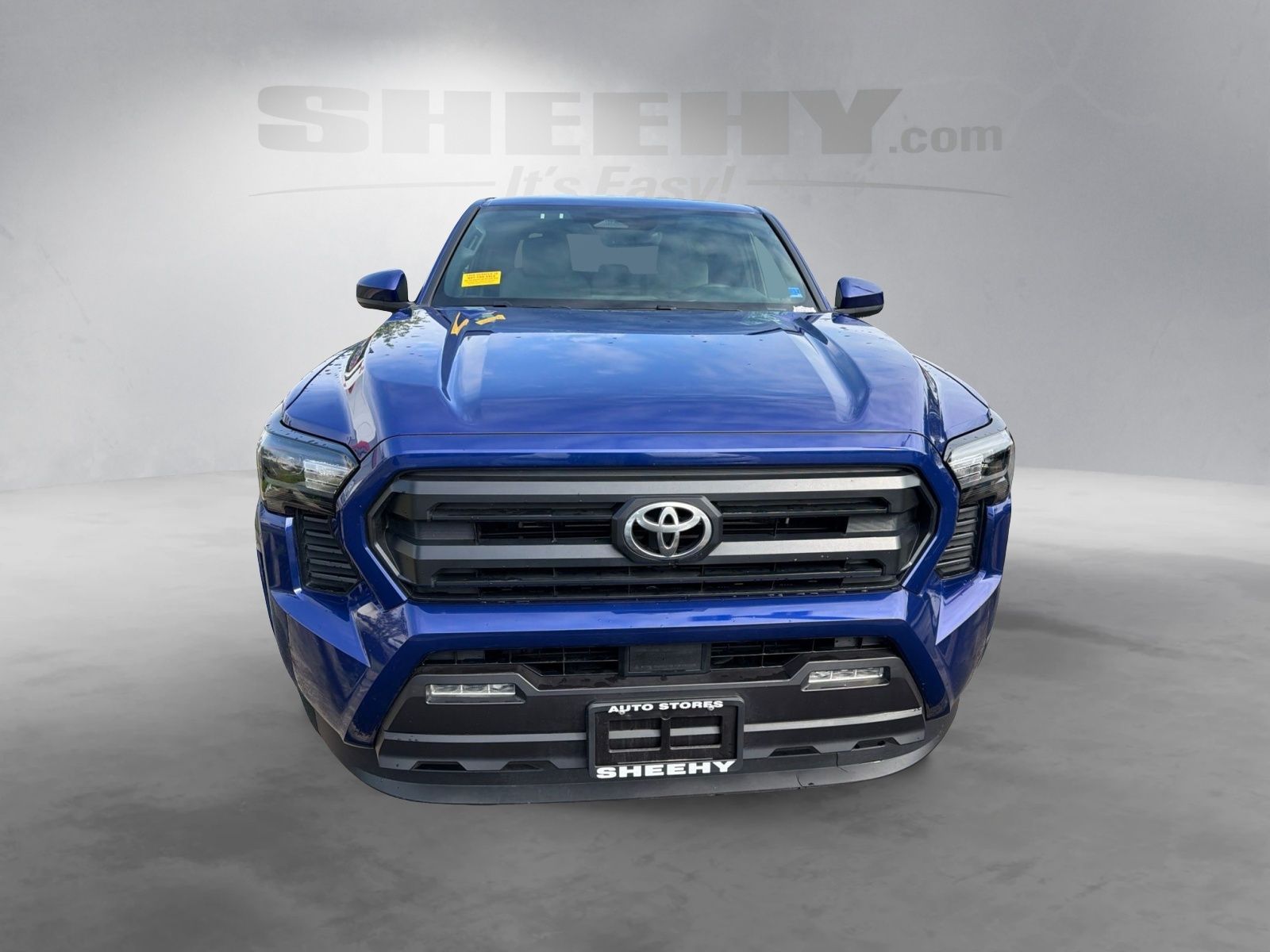 Used 2025 Blue Toyota SR5 image 3