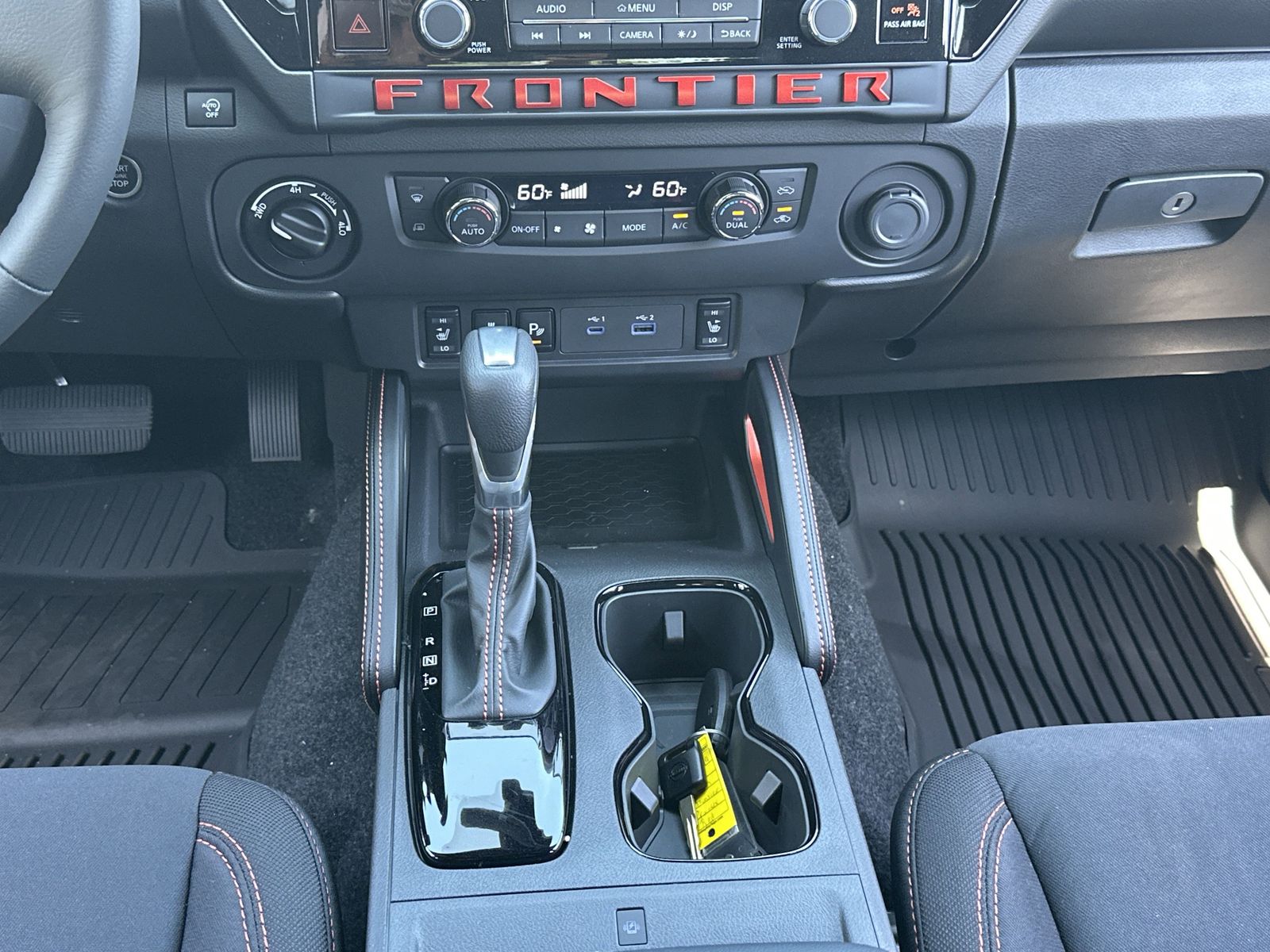 2025 Nissan Frontier PRO-4X photo 4