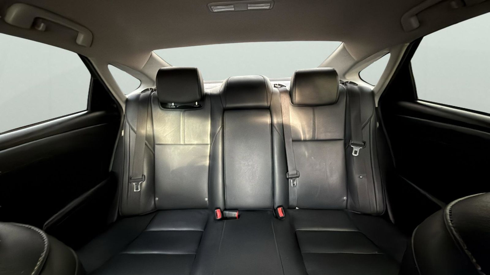 Used Car 2018 Toyota Avalon  Xle Plus For Sale Under $20,000 In Austin, Texas