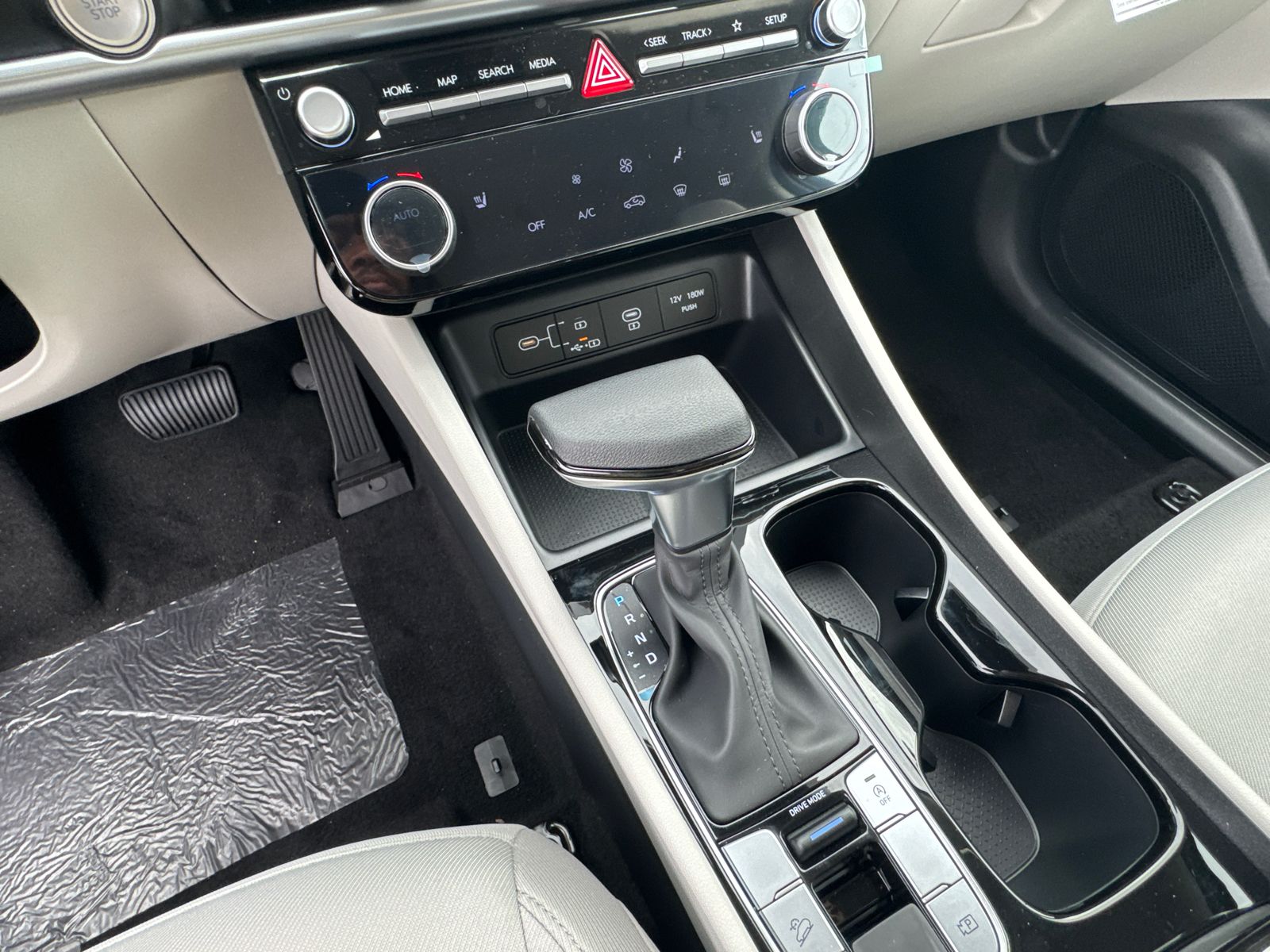 New 2026 Black Hyundai SEL Sport image 32