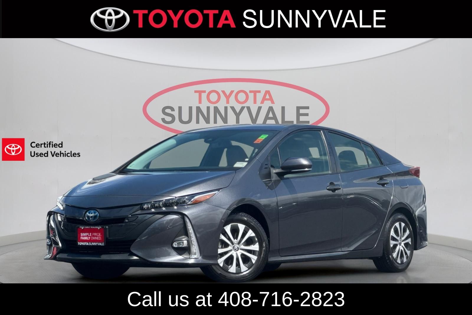 2021 Toyota Prius Prime Limited's photo