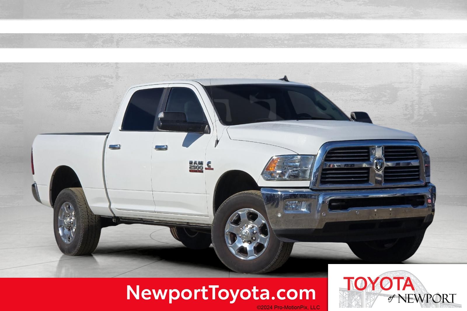 Bright White Clearcoat 2018 RAM 2500 Pickup Truck Four-Wheel Drive 6-Speed Automatic