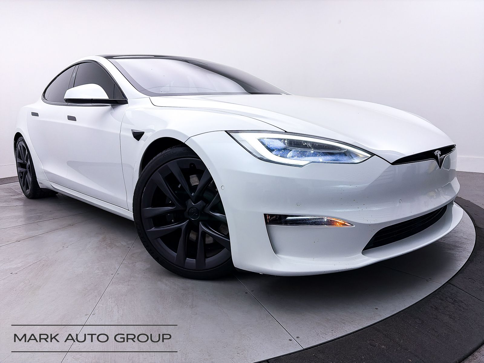2021 Tesla Model S Plaid