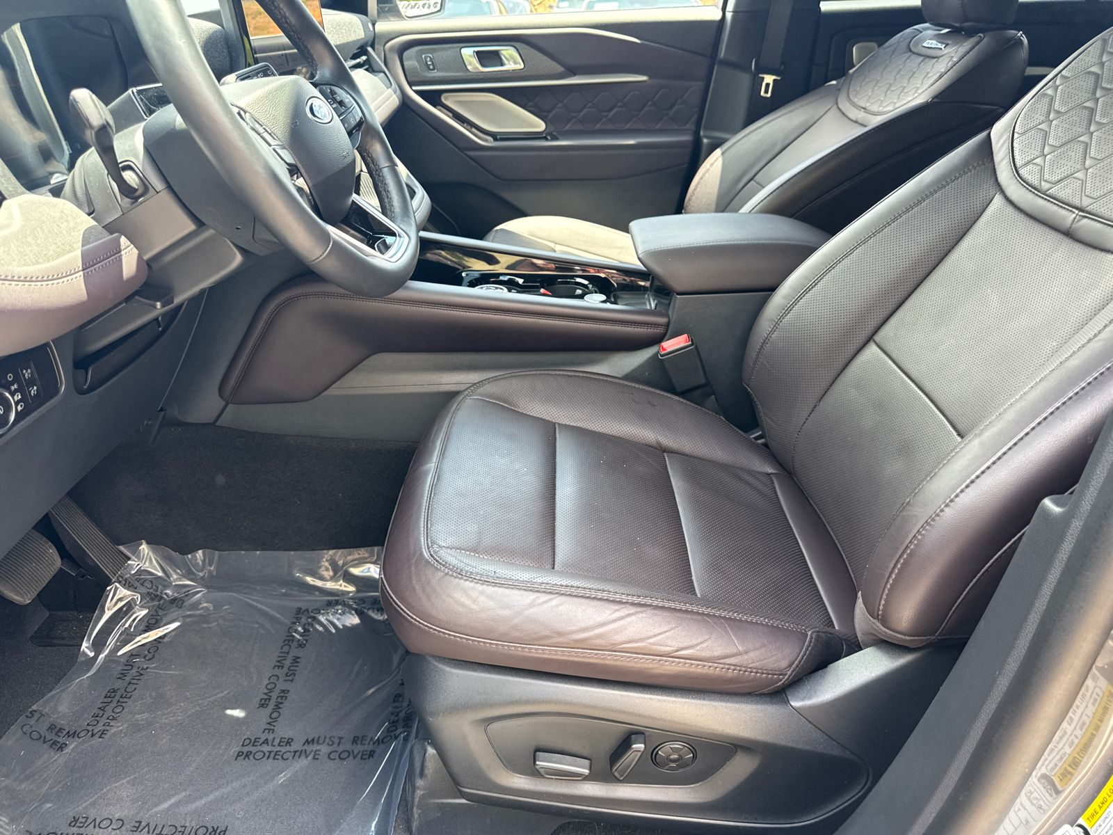 Used 2026 Gray Ford Platinum image 9