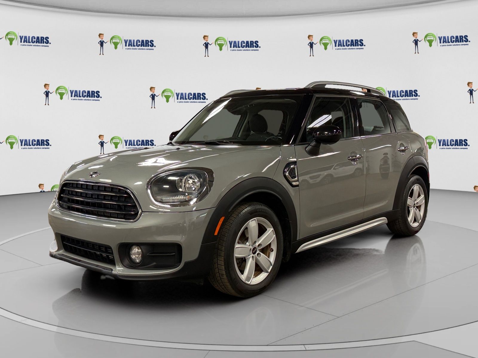 Gray Metallic 2017 MINI Countryman Cooper FWD SUV / Crossover Front-Wheel Drive 6-Speed Automatic