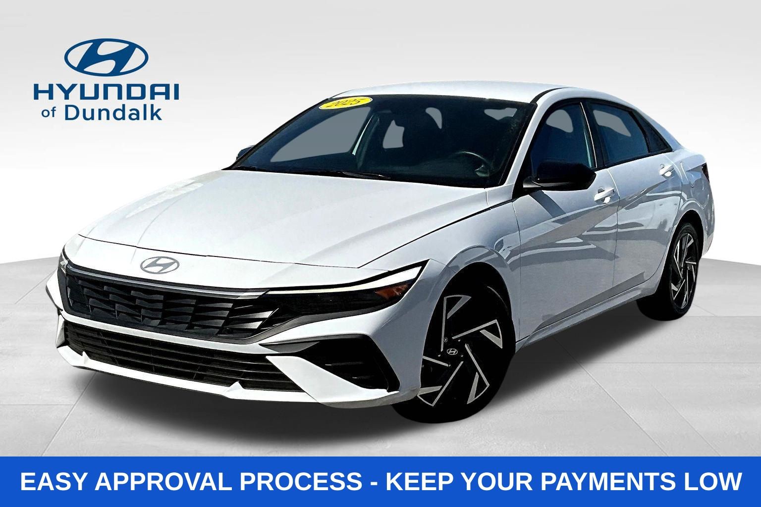 Serenity White 2025 Hyundai Elantra SEL Sport FWD Sedan Front-Wheel Drive Continuously Variable Transmission