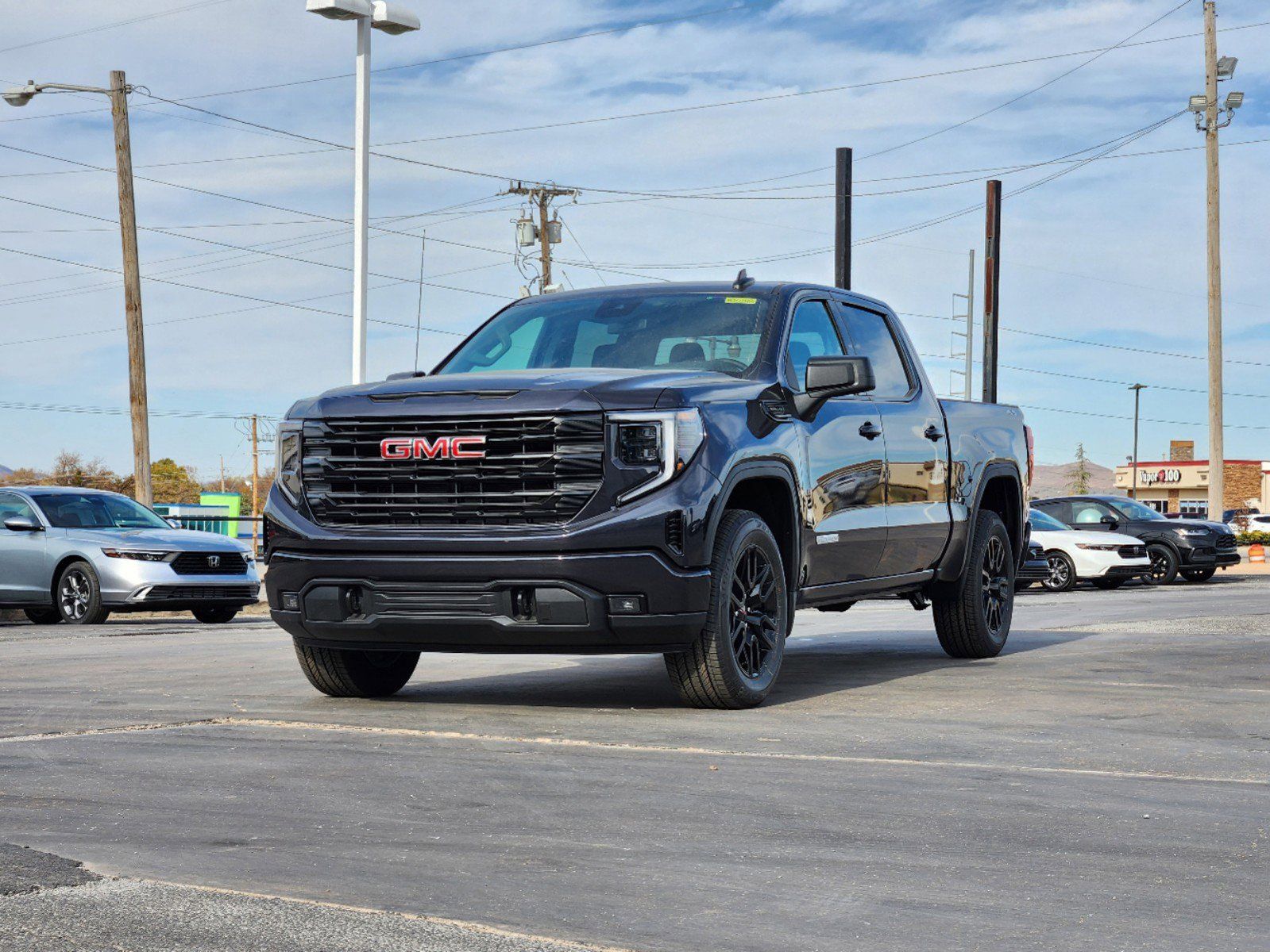 2025 GMC Sierra 1500 Elevation 2