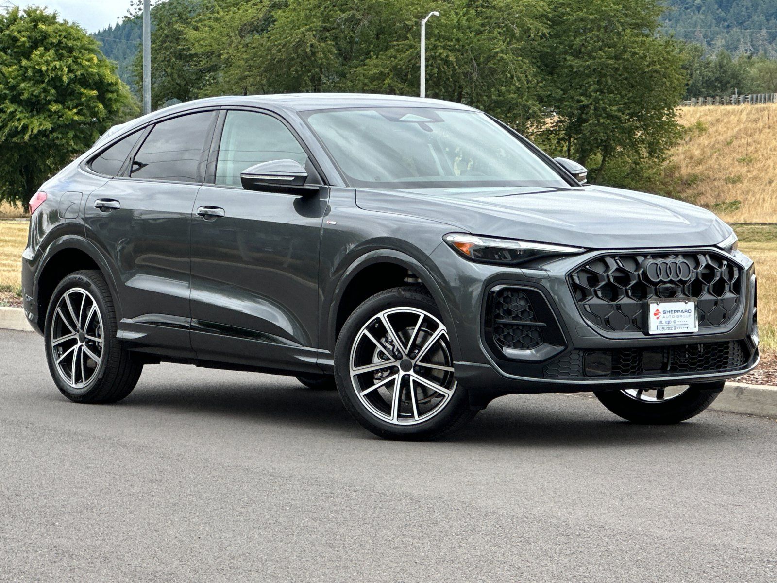 Daytona Gray 2026 Audi Q5 Sportback Sedan All-Wheel Drive 7-Speed Automatic