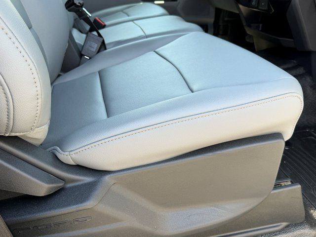 New 2025 Oxford White Ford XL image 6